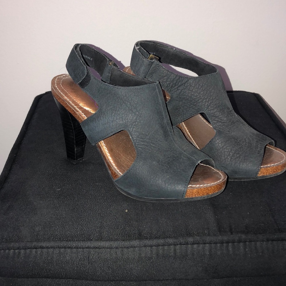 Me Too Leather Cutout Open Toe Heels